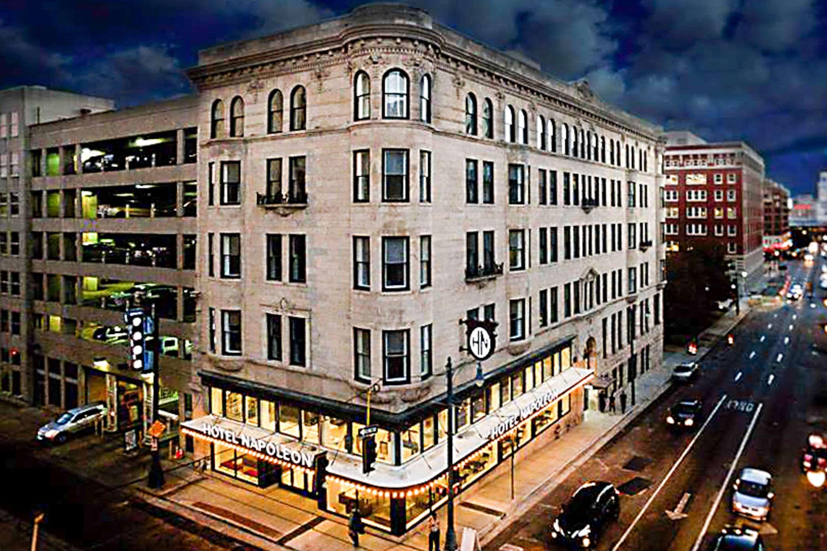 Hotel Napoleon Memphis Bagian luar foto