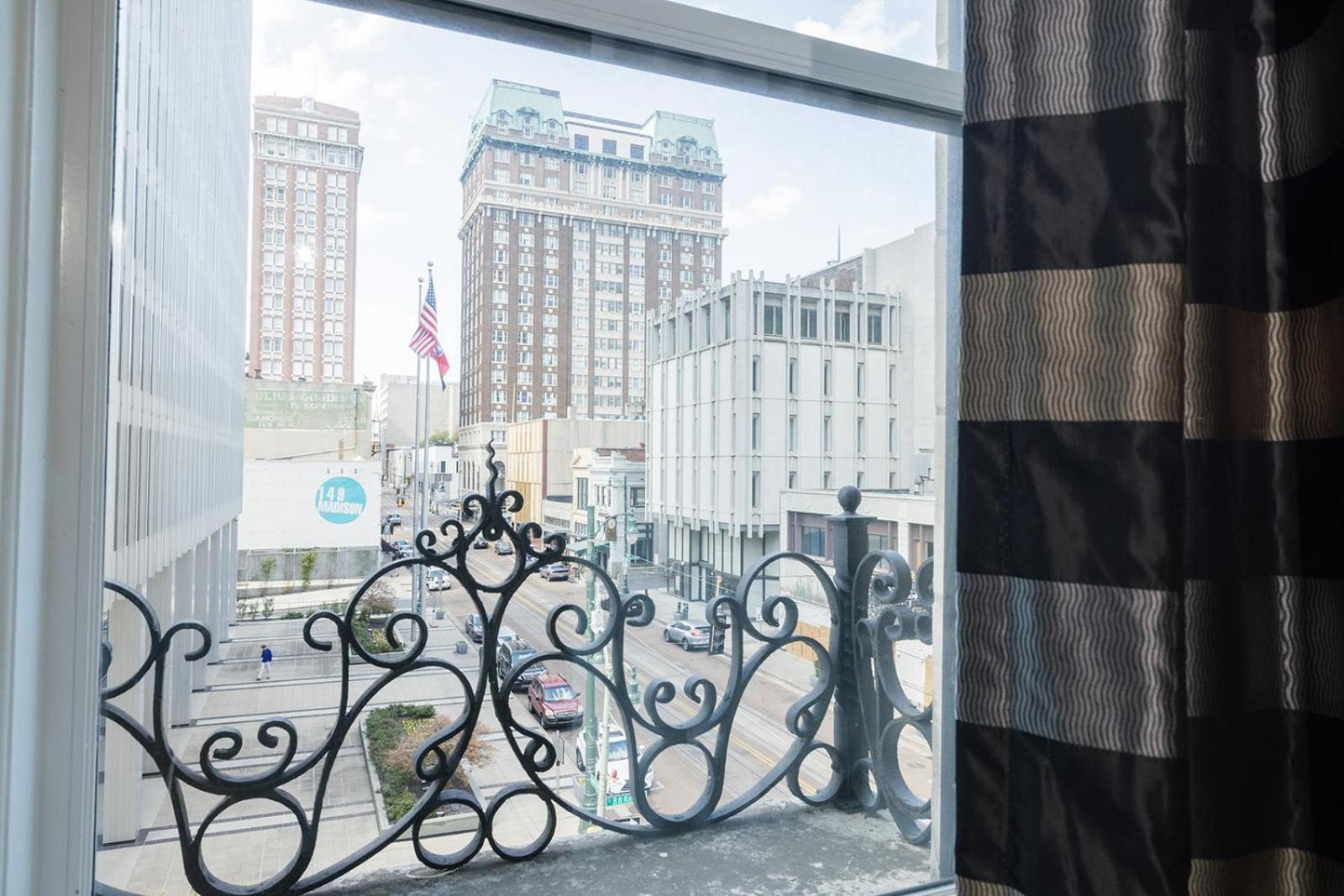 Hotel Napoleon Memphis Bagian luar foto
